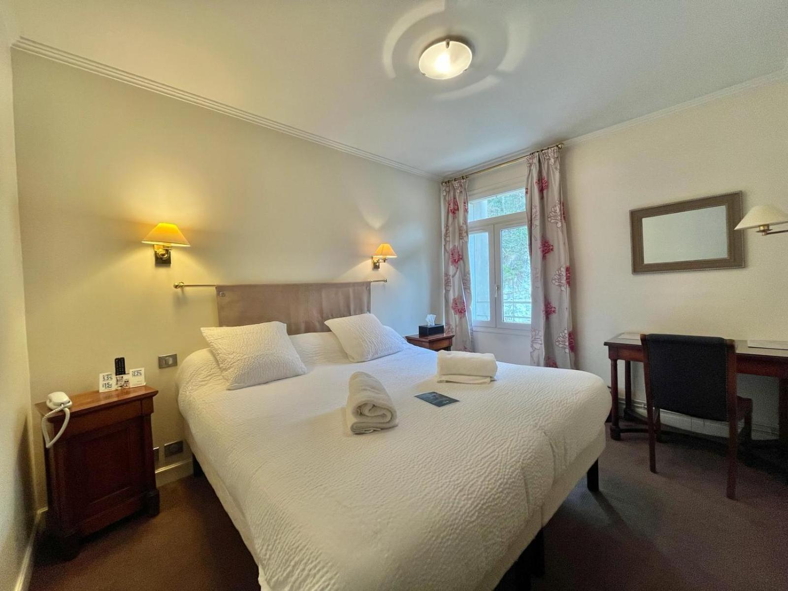 Logis Hotel Le Rivage Gien Exterior foto