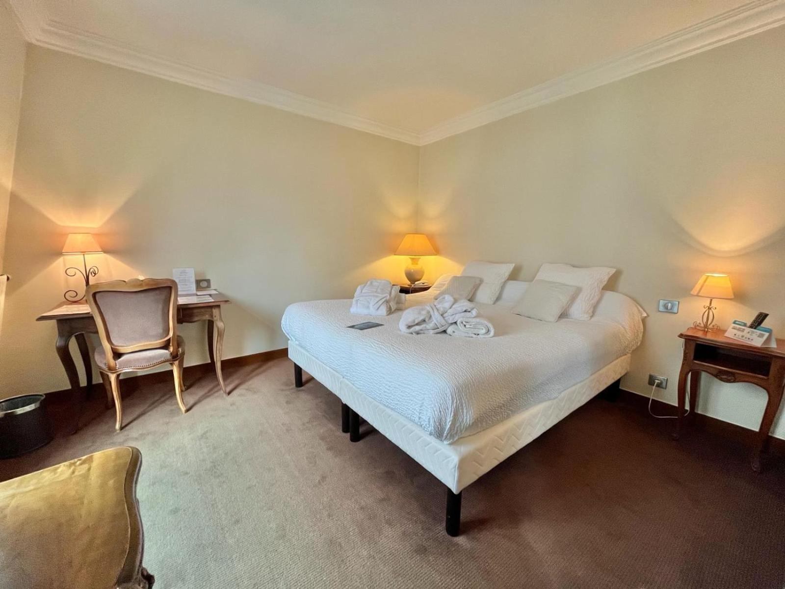Logis Hotel Le Rivage Gien Exterior foto