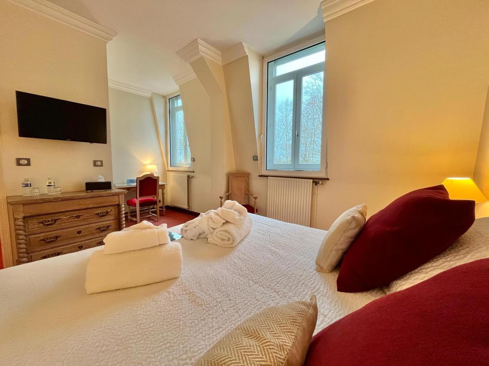 Logis Hotel Le Rivage Gien Exterior foto