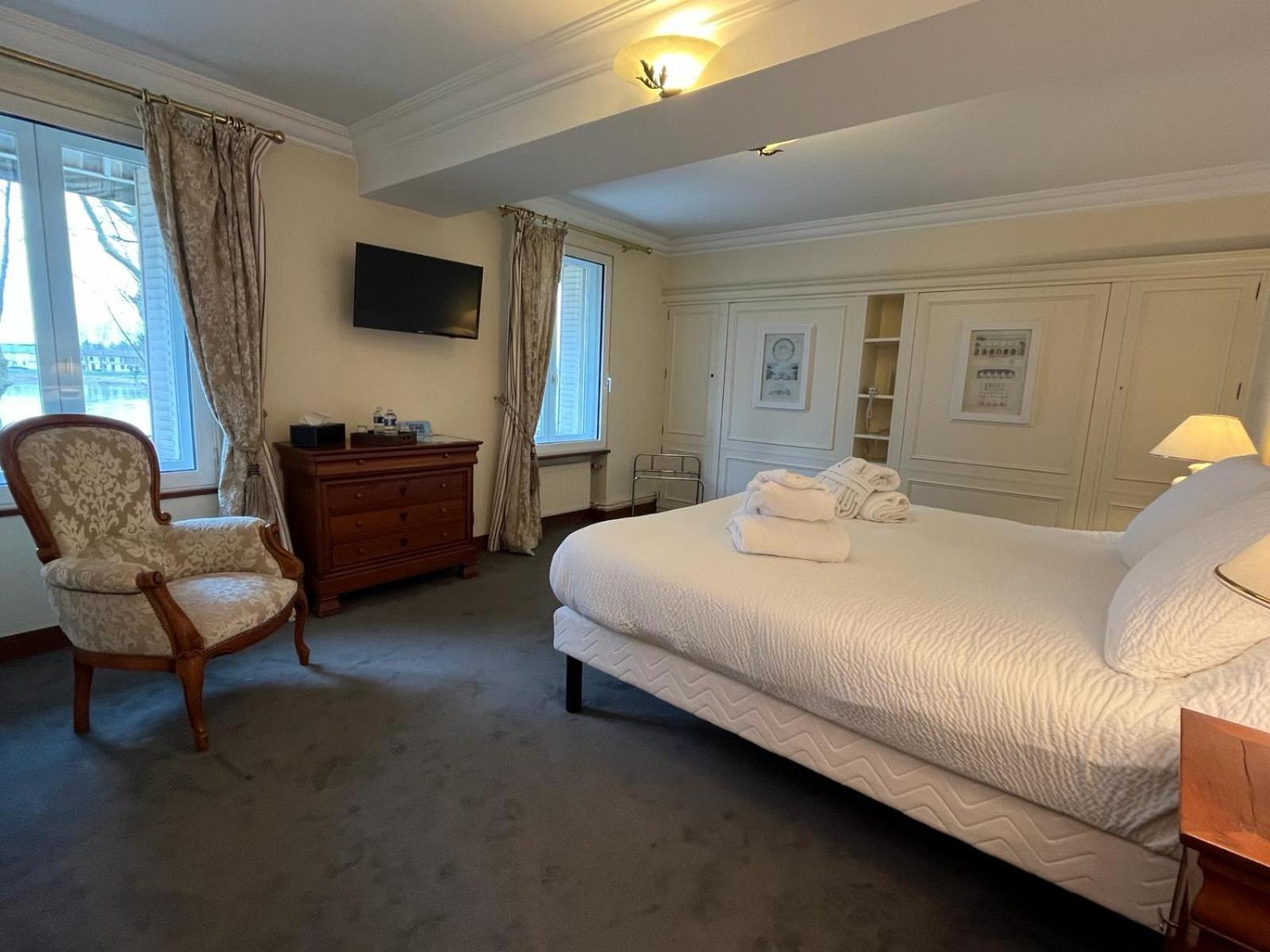 Logis Hotel Le Rivage Gien Exterior foto